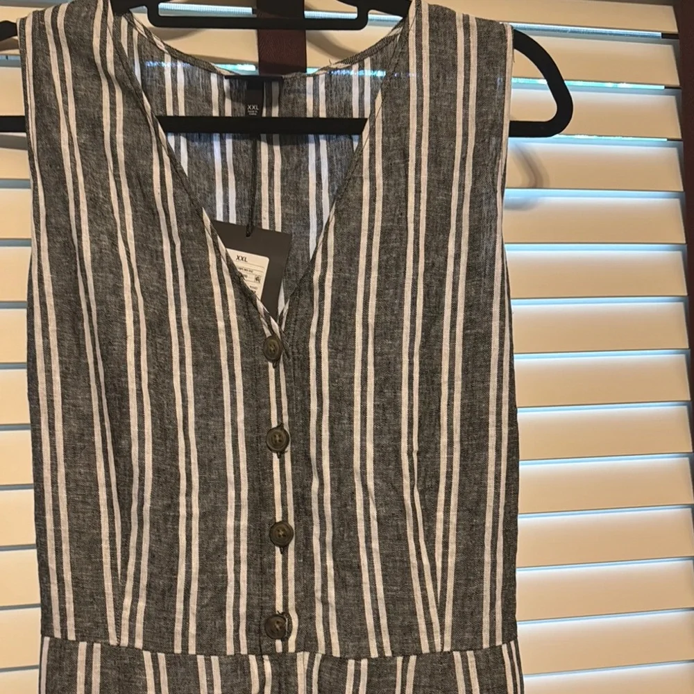 Who What Wear Black and White Belted Striped Jumpsuit - Size XXL-NWT - Picture 4 of 10